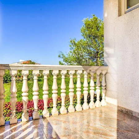 File-3 By Interhome Zambratija (Istria)