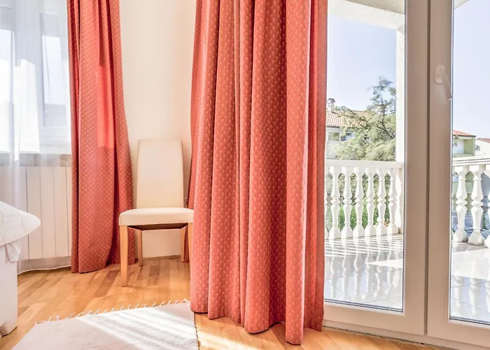 File-3 By Interhome * Zambratija (Istria)