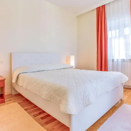 File-3 By Interhome Appartement Zambratija (Istria)