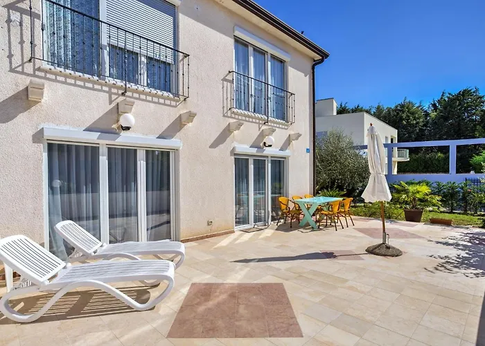 Appartement File-3 By Interhome