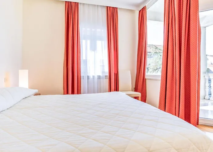 File-3 By Interhome * Zambratija (Istria)